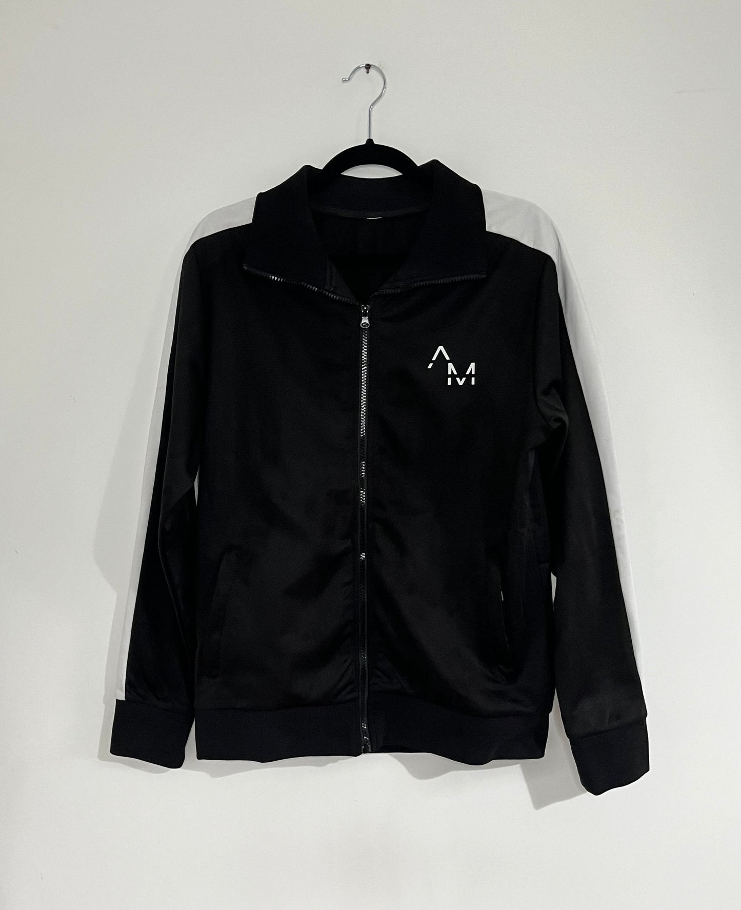 AM Casual Wear Tracksuit (NEW 2023 Logo Design)
