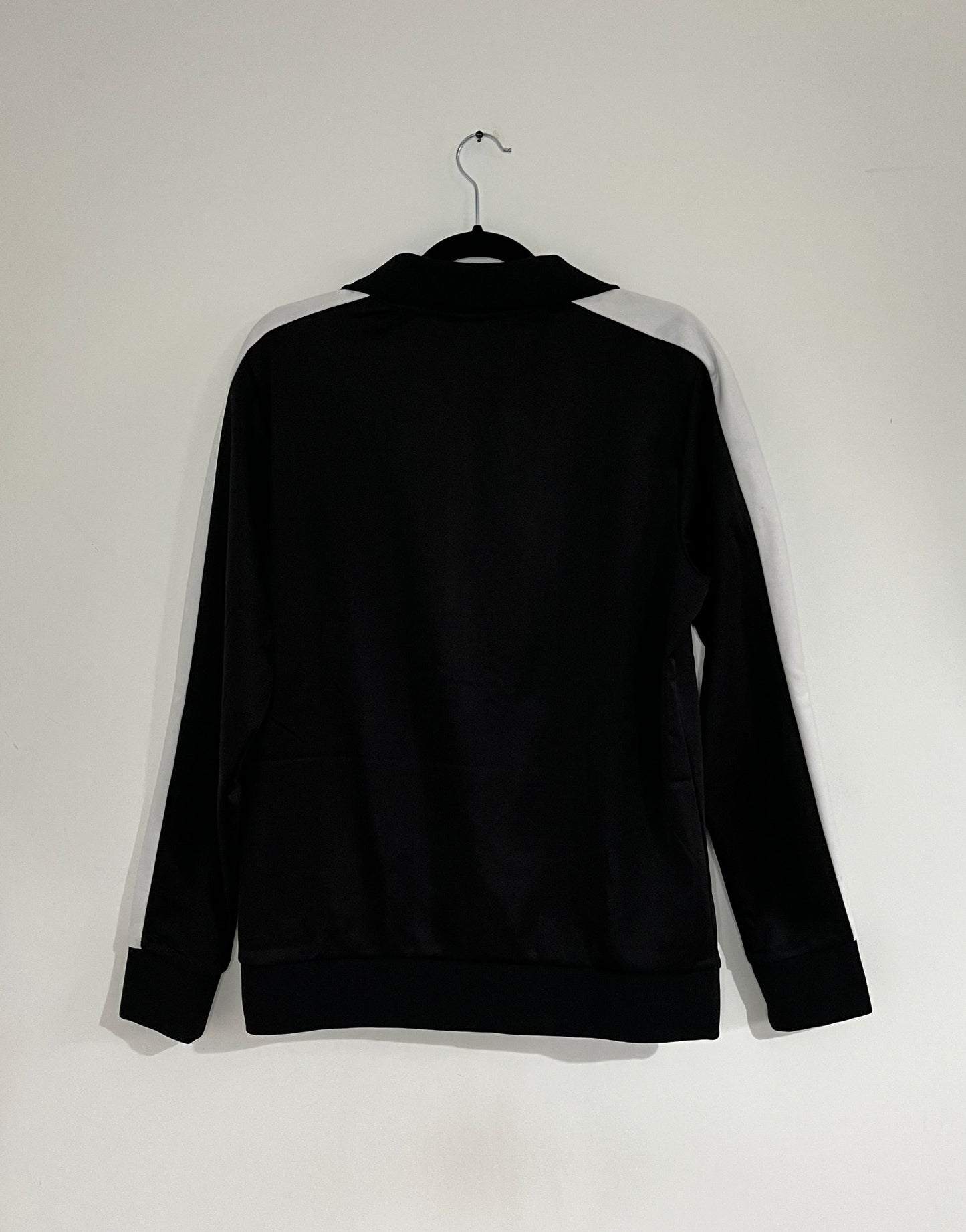 AM Casual Wear Tracksuit (NEW 2023 Logo Design)